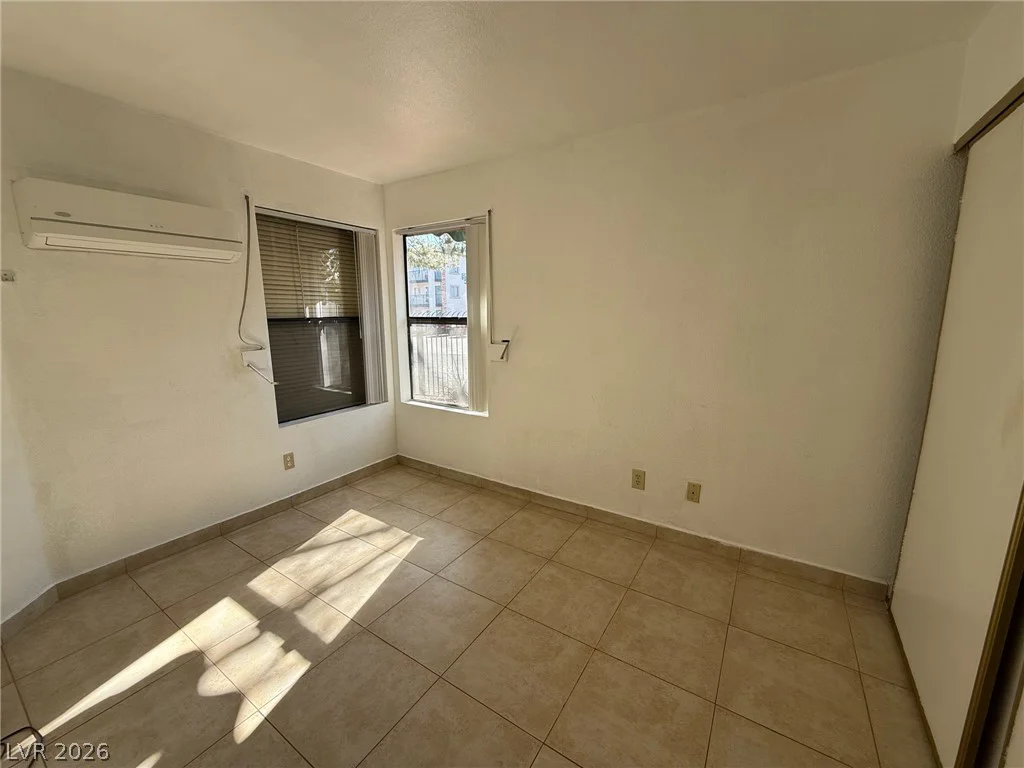 440 Elm, Las Vegas, NV 89169