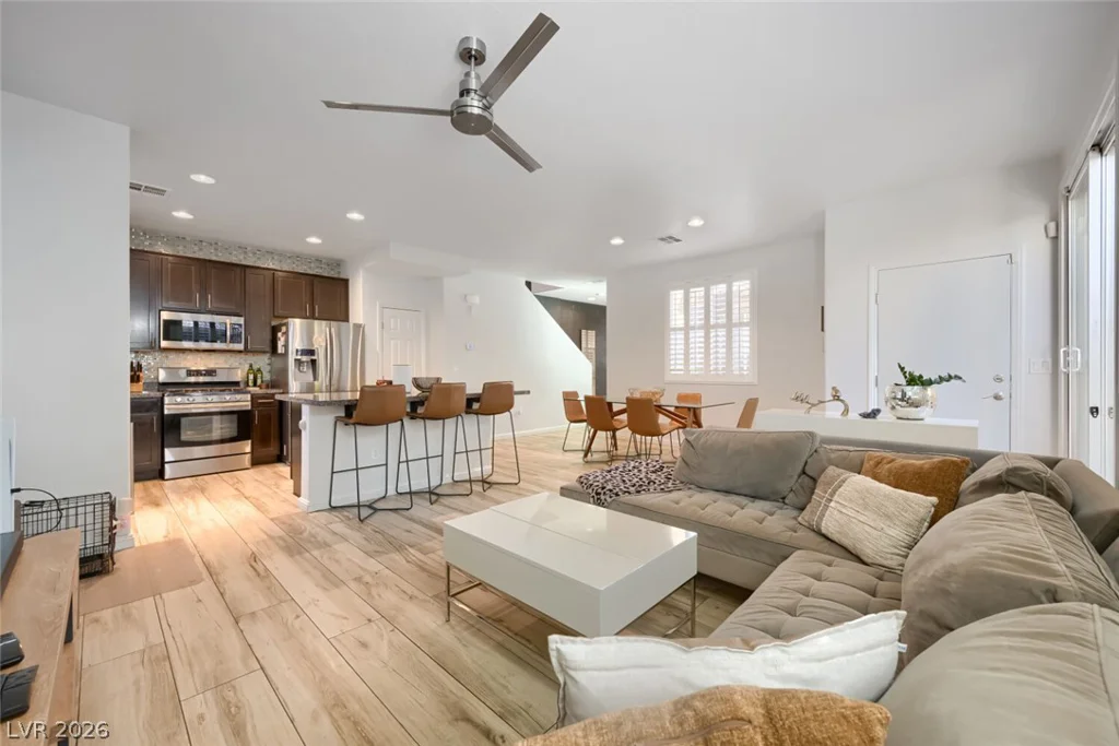 2621 Rainbow River, Las Vegas, NV 89142