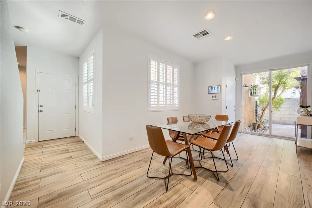 2621 Rainbow River, Las Vegas, NV 89142