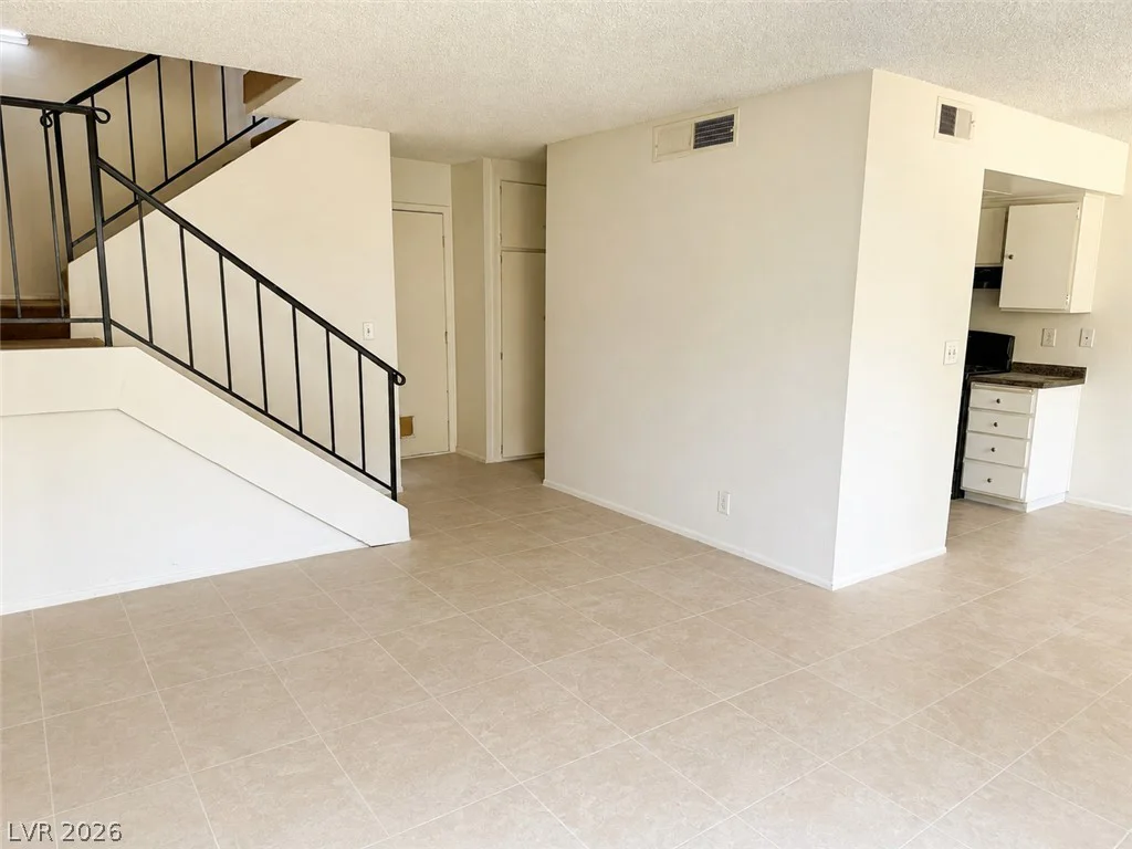4338 Caliente, Las Vegas, NV 89119