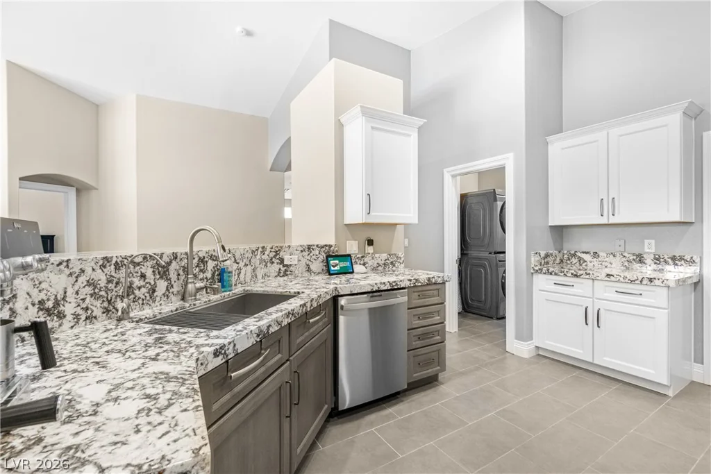 6718 Hawthorne Creek, Las Vegas, NV 89131