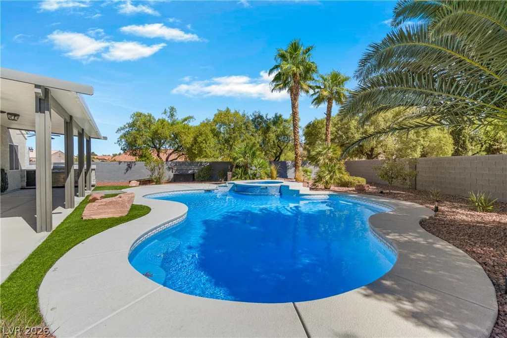 6718 Hawthorne Creek, Las Vegas, NV 89131