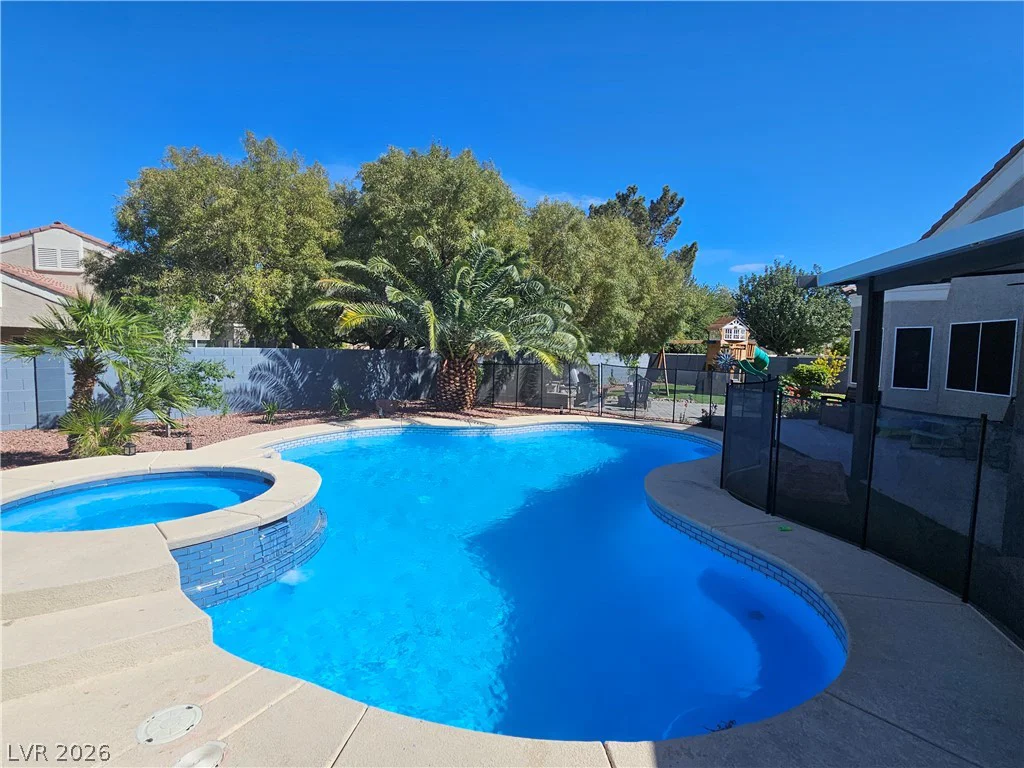 6718 Hawthorne Creek, Las Vegas, NV 89131