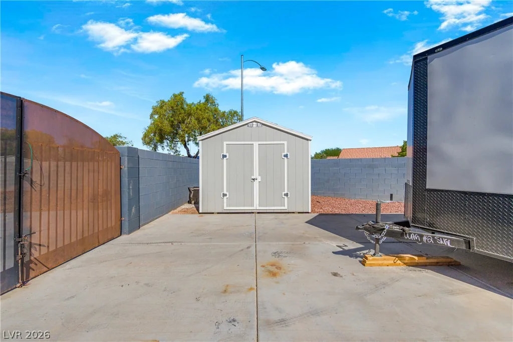 6718 Hawthorne Creek, Las Vegas, NV 89131