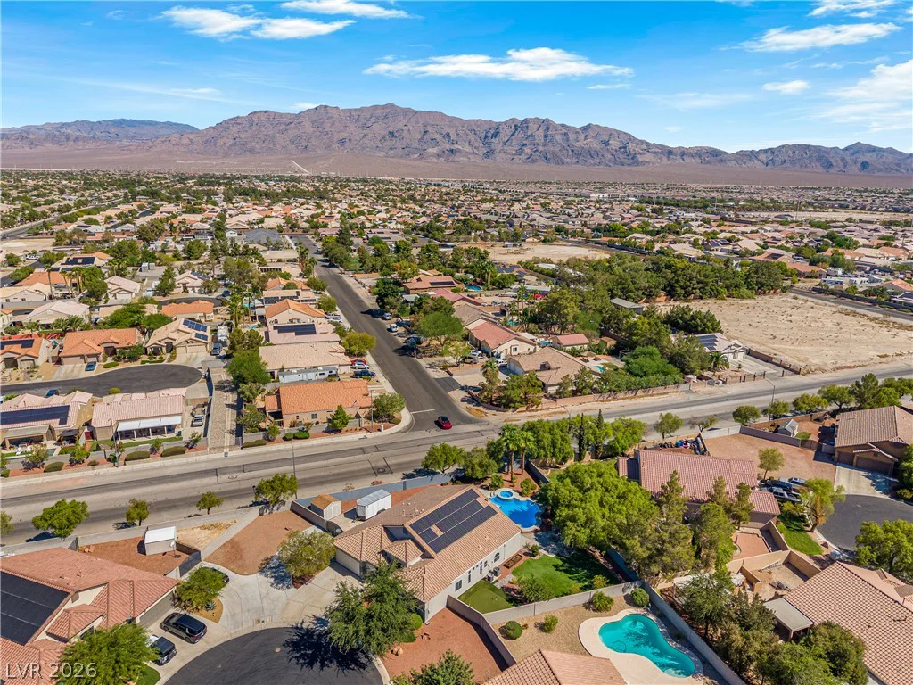 6718 Hawthorne Creek, Las Vegas, NV 89131