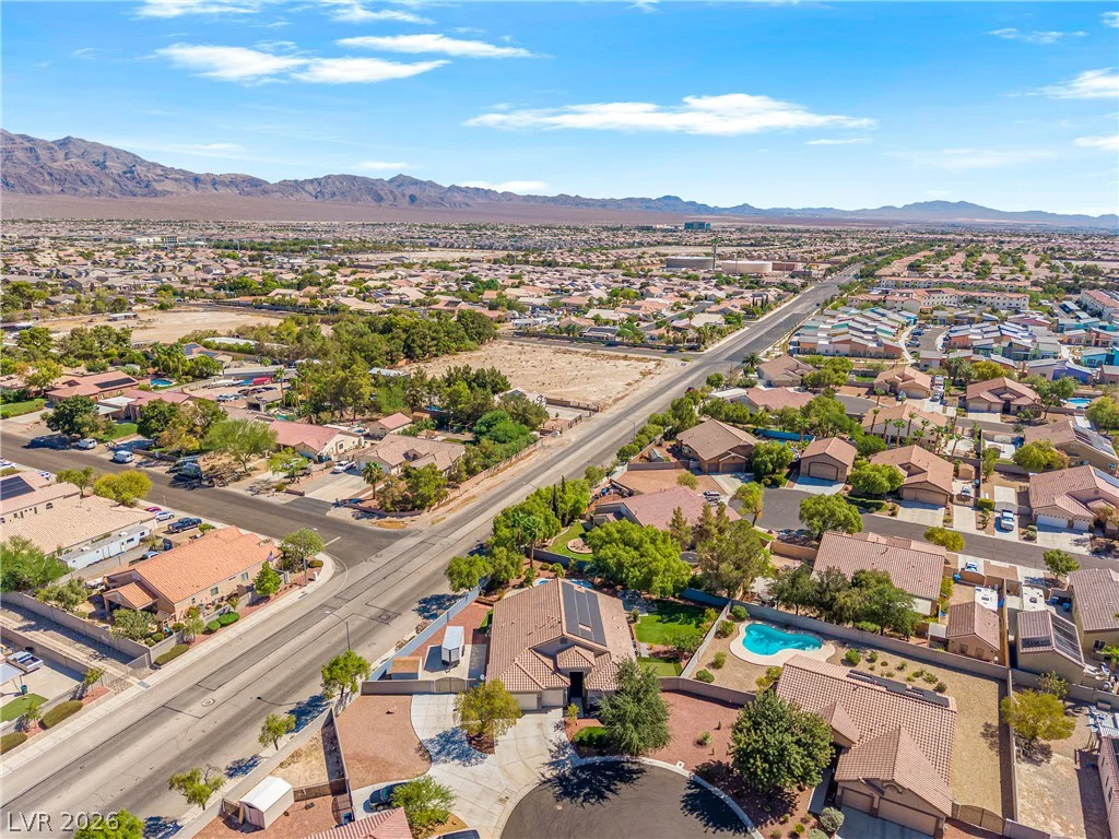 6718 Hawthorne Creek, Las Vegas, NV 89131
