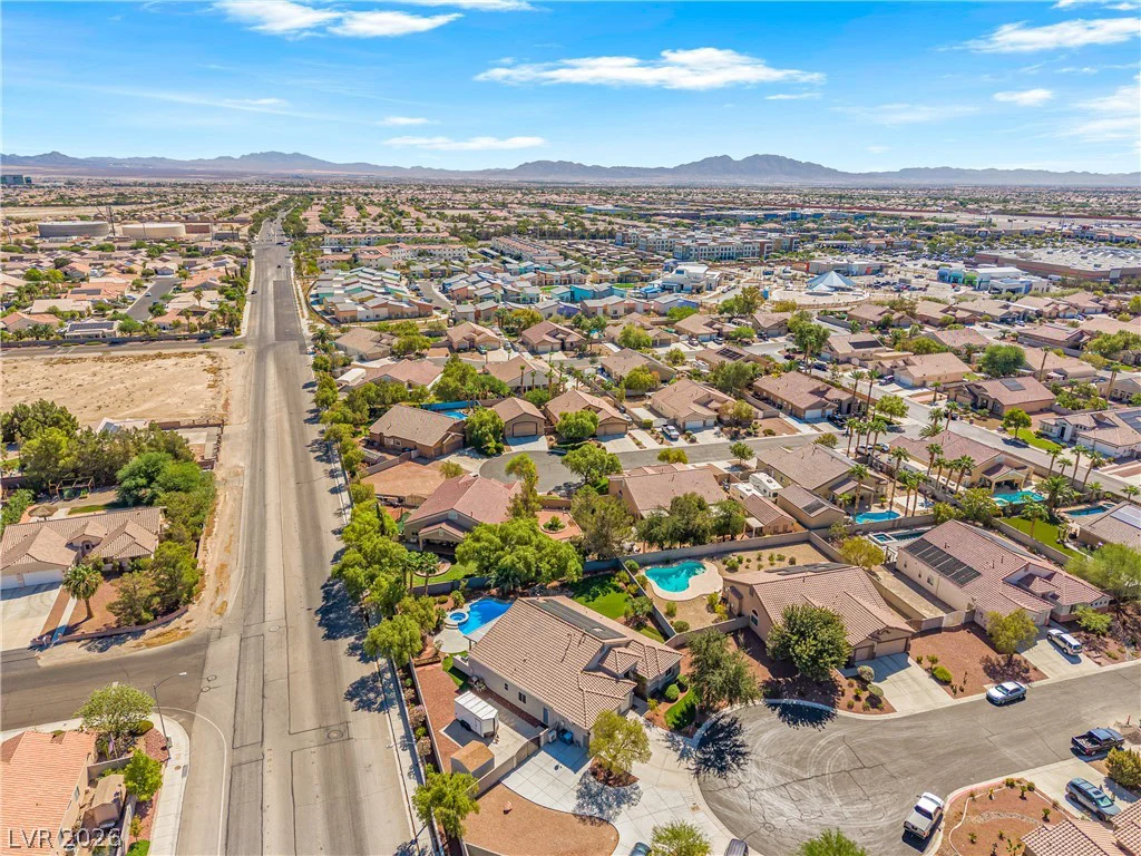 6718 Hawthorne Creek, Las Vegas, NV 89131
