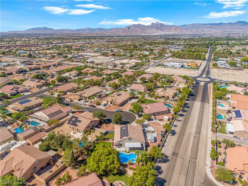 6718 Hawthorne Creek, Las Vegas, NV 89131