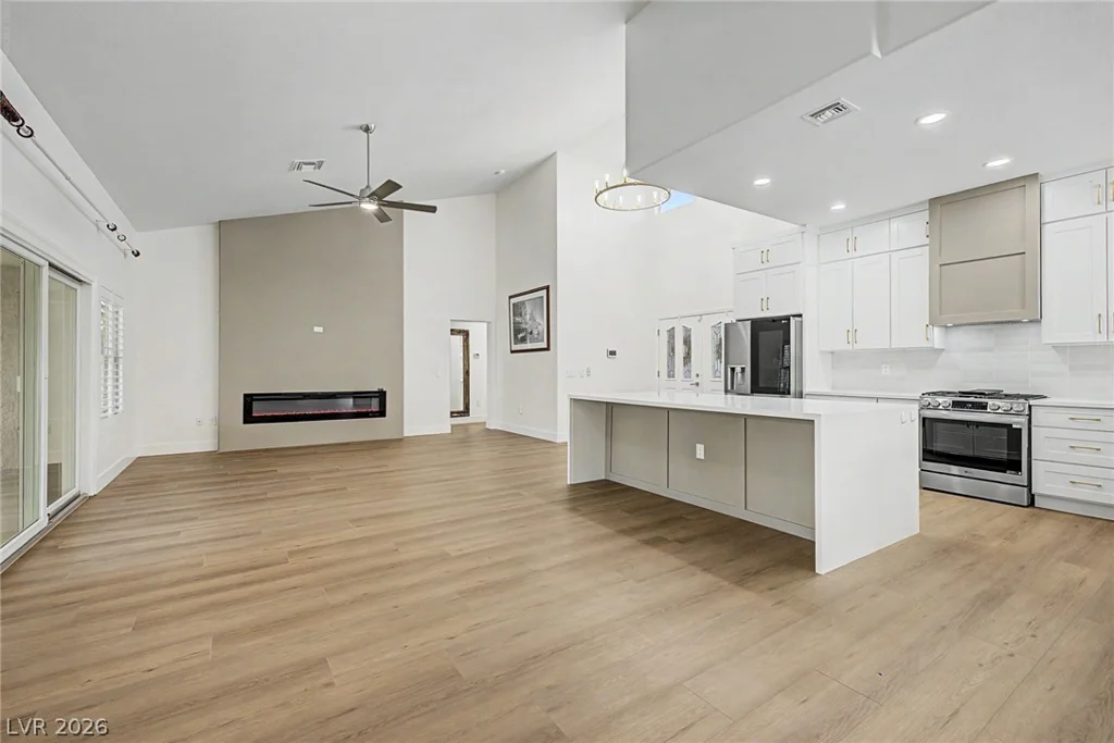 2423 Denham, Las Vegas, NV 89134
