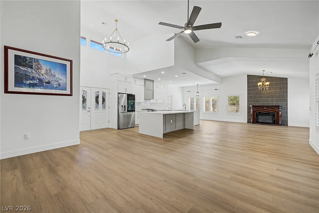 2423 Denham, Las Vegas, NV 89134