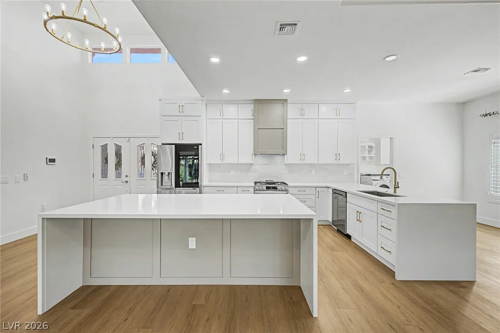 2423 Denham, Las Vegas, NV 89134