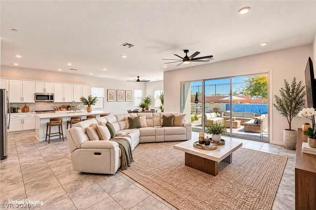 33 Reverie Heights, Henderson, NV 89011