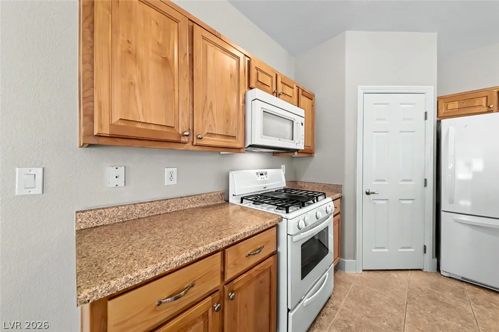 8685 Traveling Breeze, Las Vegas, NV 89178