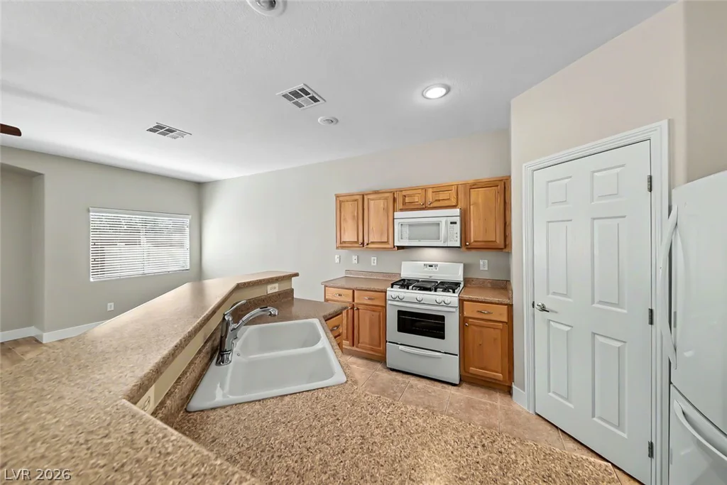 8685 Traveling Breeze, Las Vegas, NV 89178