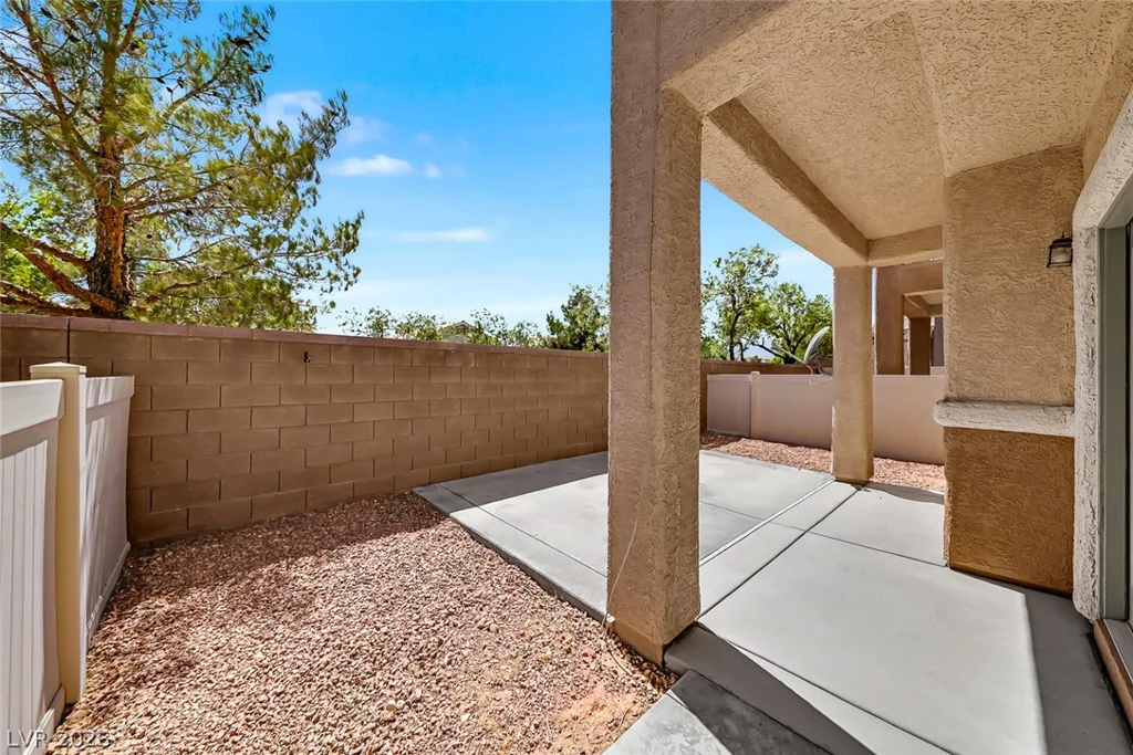 8685 Traveling Breeze, Las Vegas, NV 89178