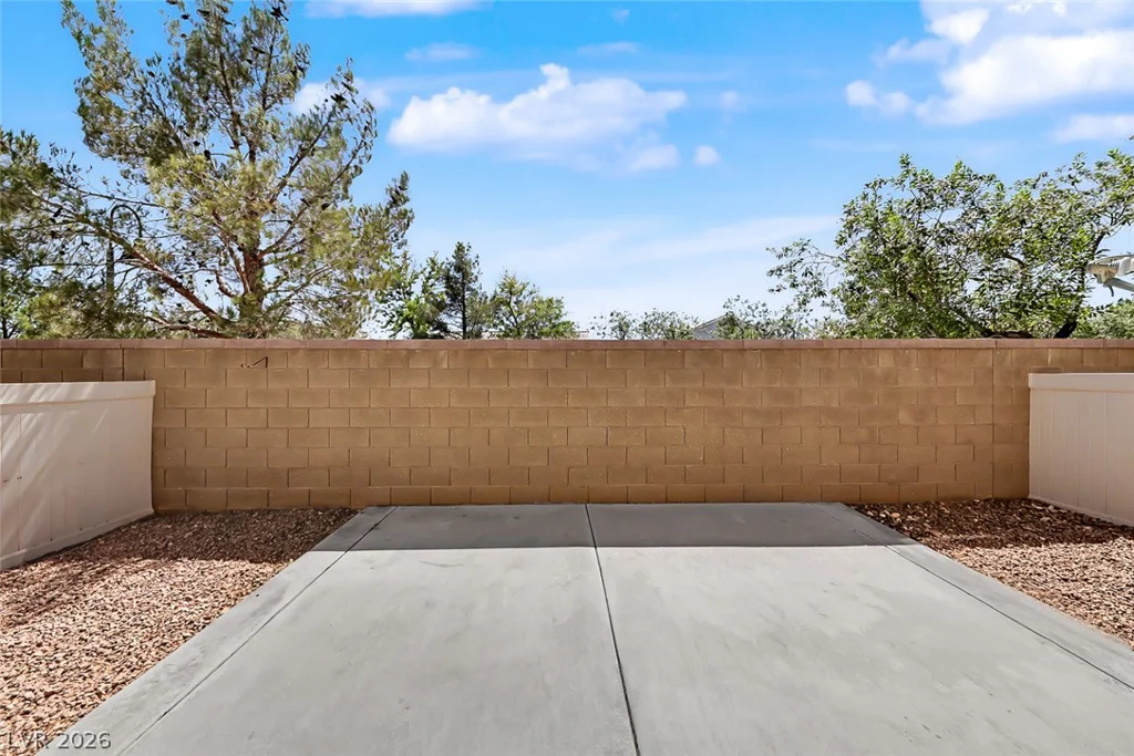 8685 Traveling Breeze, Las Vegas, NV 89178