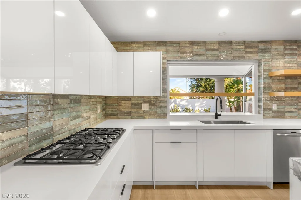 2104 Inverness, Henderson, NV 89074