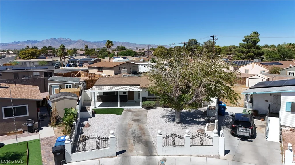 1921 Manhattan, Las Vegas, NV 89106