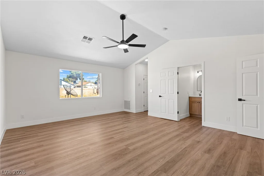 1921 Manhattan, Las Vegas, NV 89106