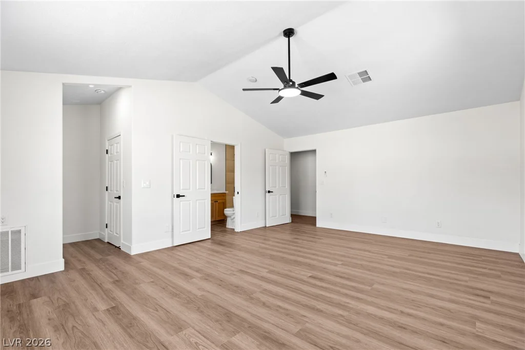 1921 Manhattan, Las Vegas, NV 89106