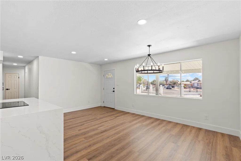 1921 Manhattan, Las Vegas, NV 89106
