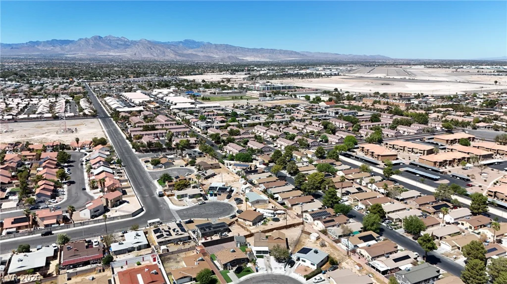 1921 Manhattan, Las Vegas, NV 89106