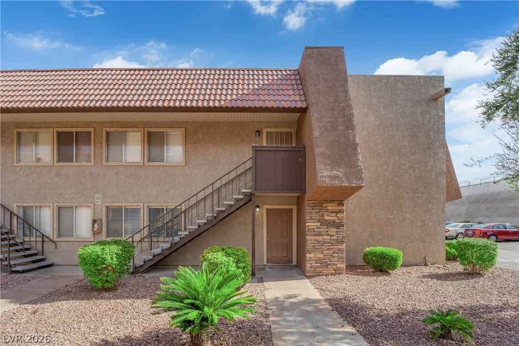 5386 River Glen, Las Vegas, NV 89103
