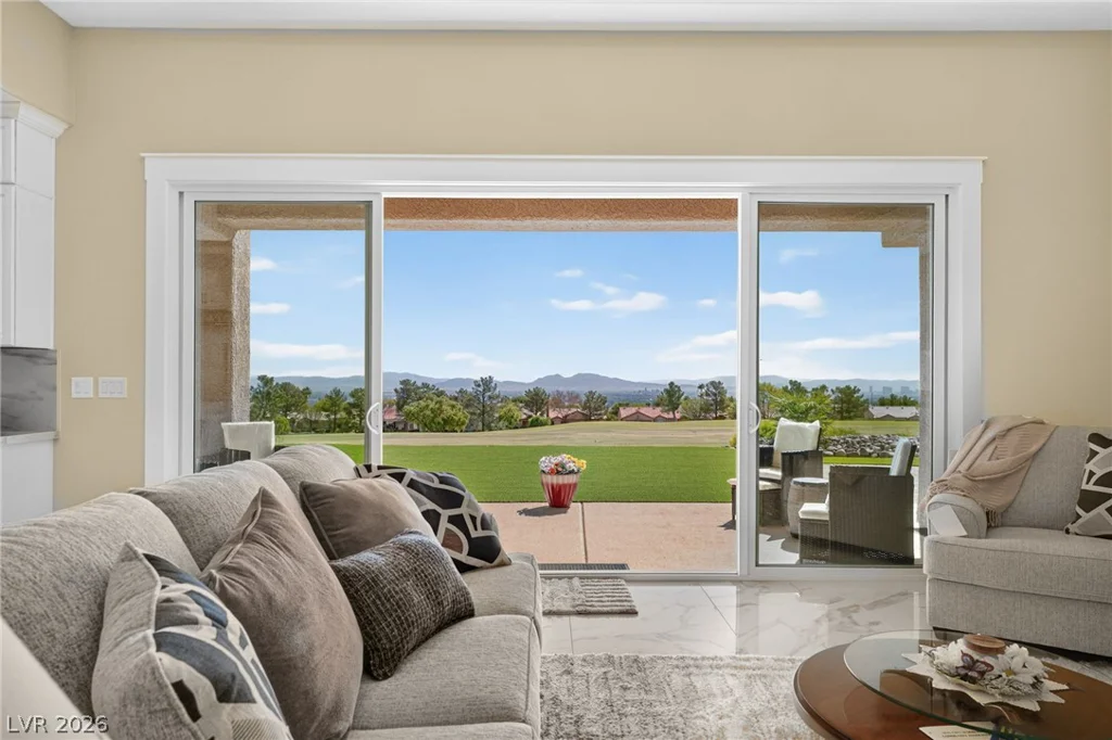 2108 Hot Oak Ridge, Las Vegas, NV 89134