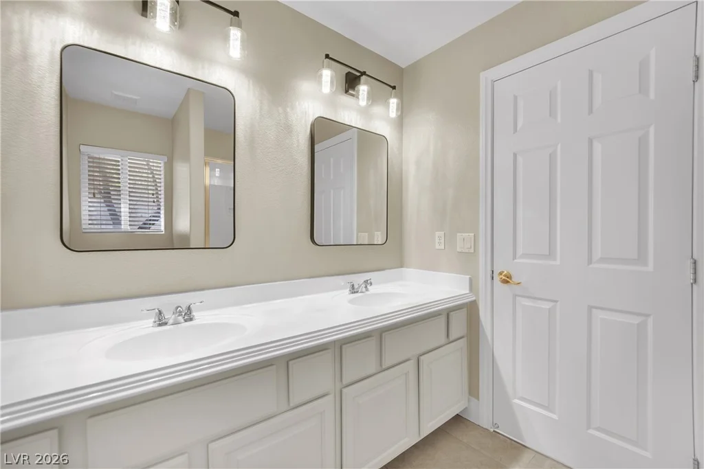11155 Grants Landing, Las Vegas, NV 89141