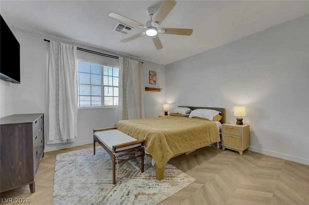 5383 Mountain Vista, Las Vegas, NV 89120