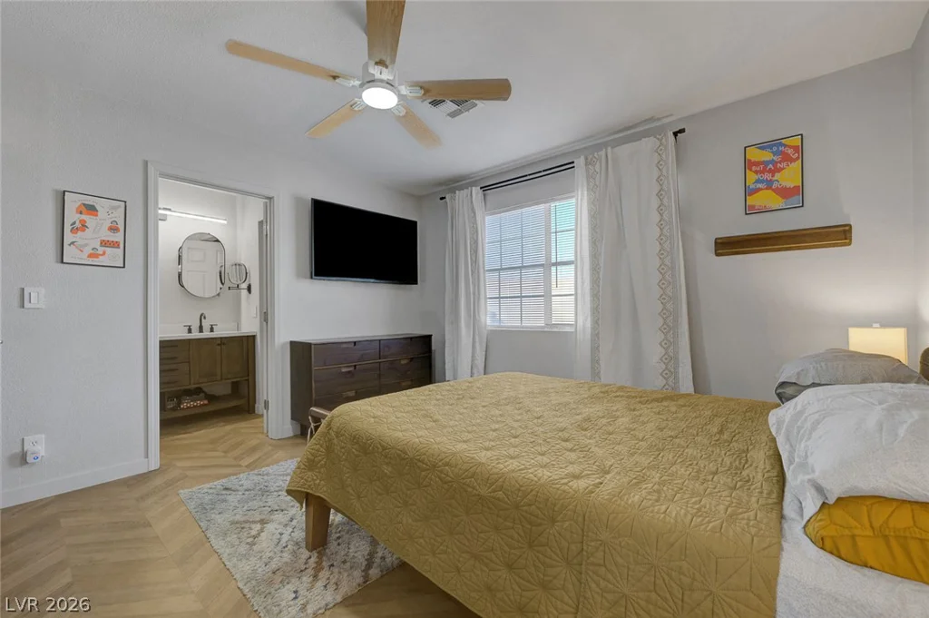 5383 Mountain Vista, Las Vegas, NV 89120