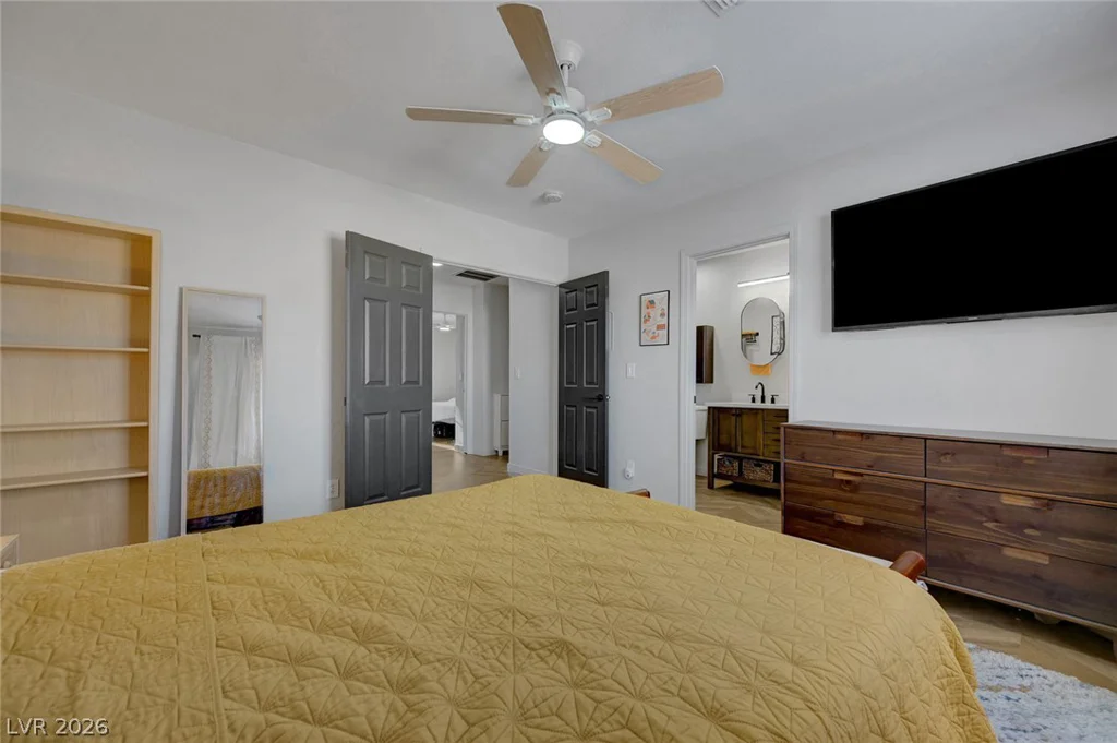5383 Mountain Vista, Las Vegas, NV 89120