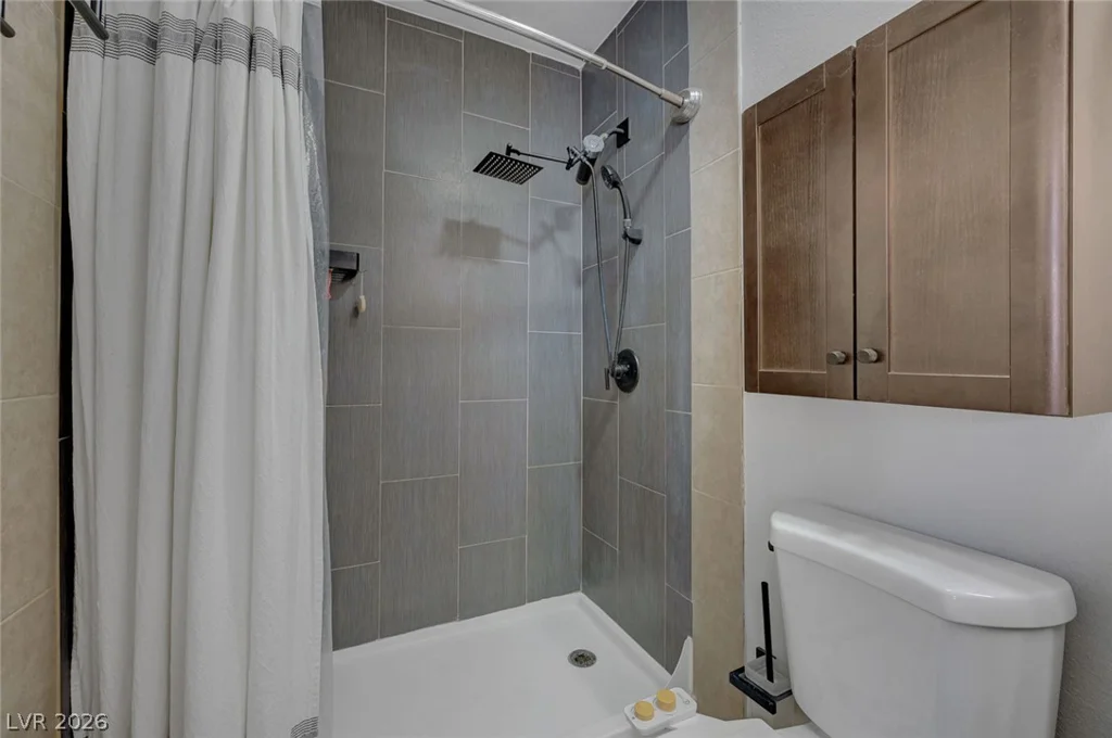 5383 Mountain Vista, Las Vegas, NV 89120