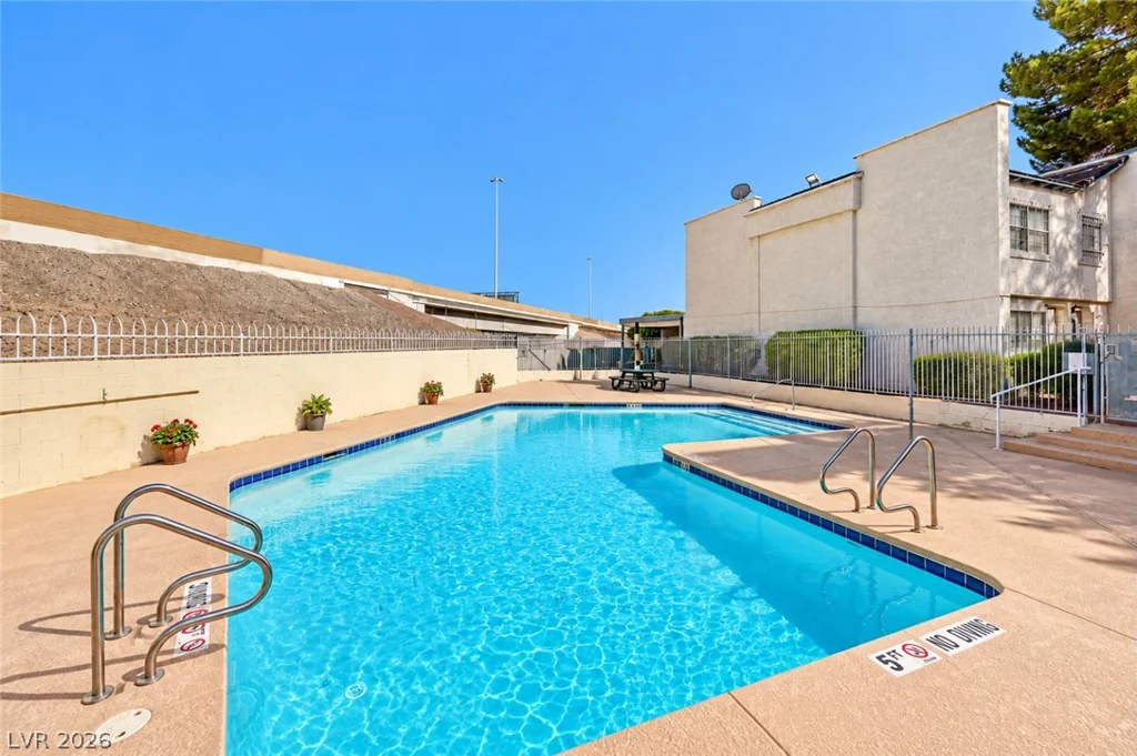 5383 Mountain Vista, Las Vegas, NV 89120
