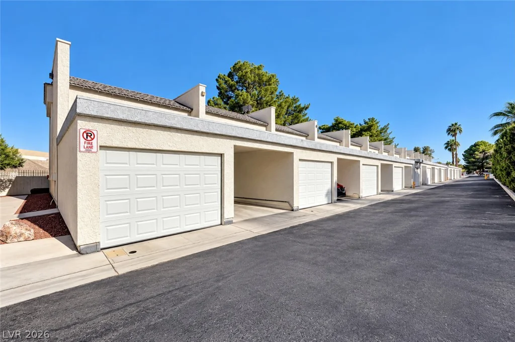 5383 Mountain Vista, Las Vegas, NV 89120