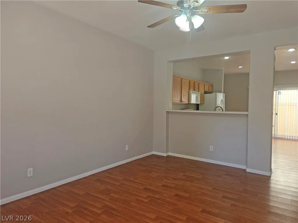 878 Blue Rosalie, Las Vegas, NV 89052