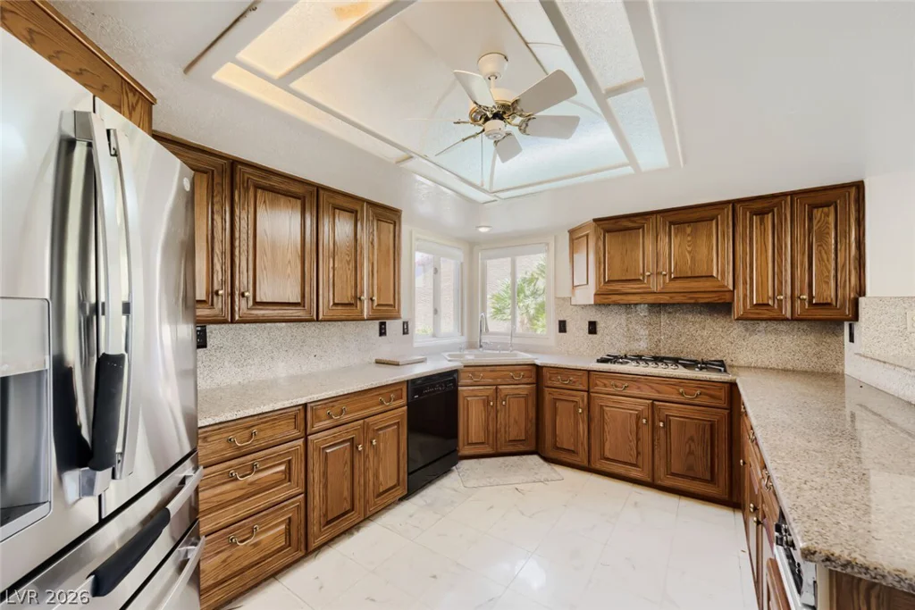 7761 Spanish Lake, Las Vegas, NV 89113