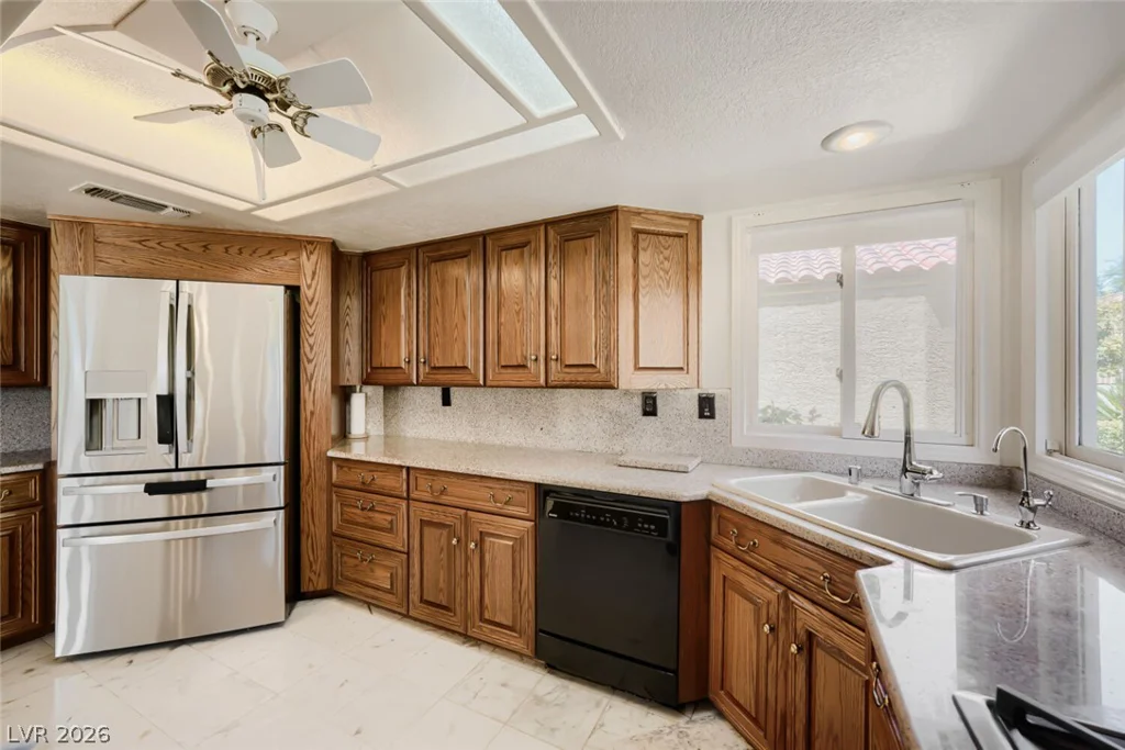 7761 Spanish Lake, Las Vegas, NV 89113