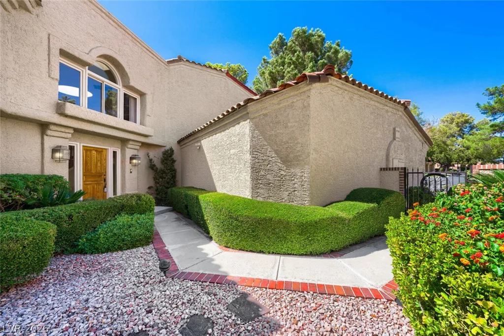 7761 Spanish Lake, Las Vegas, NV 89113
