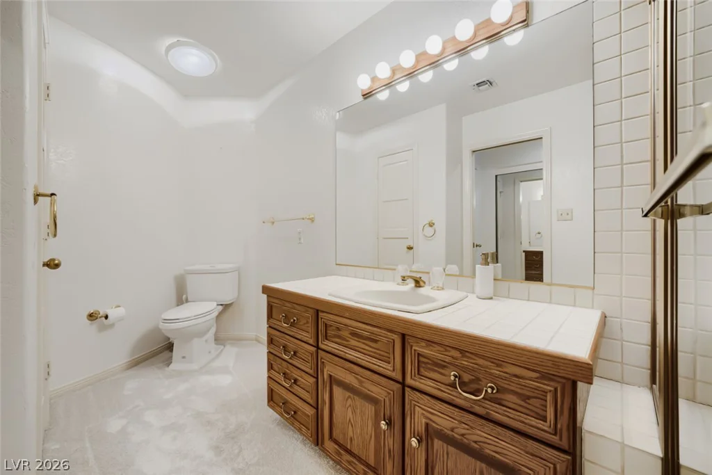 7761 Spanish Lake, Las Vegas, NV 89113