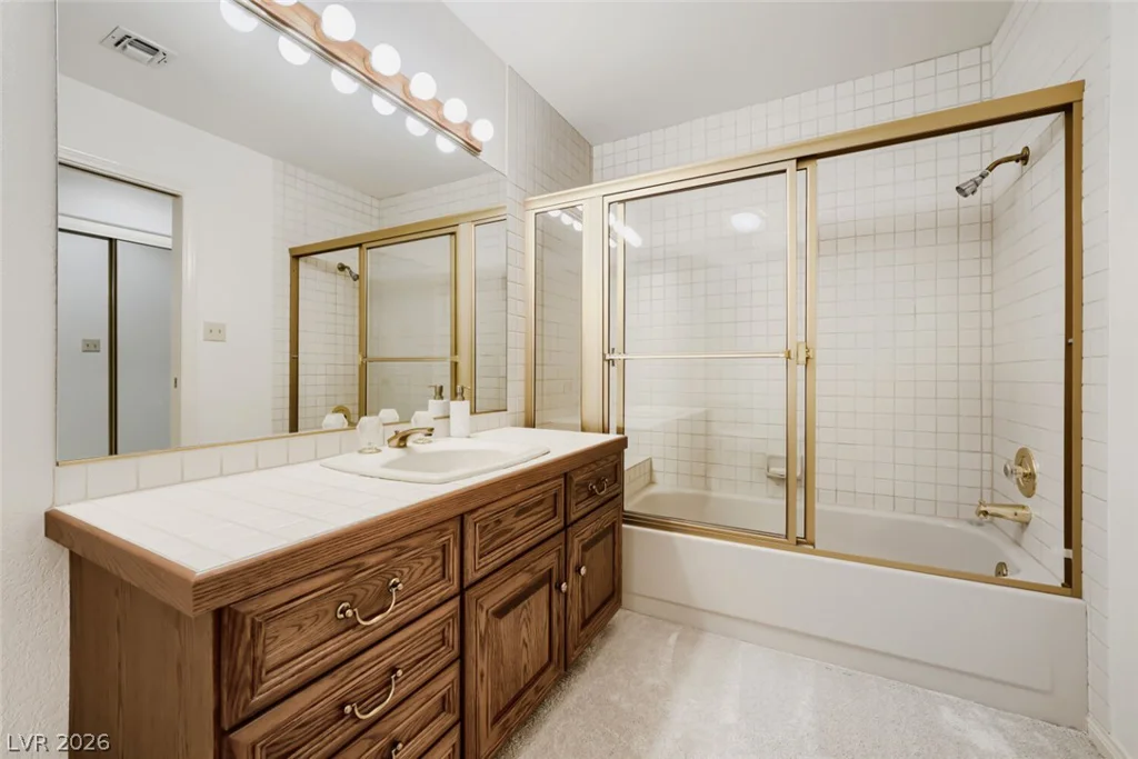 7761 Spanish Lake, Las Vegas, NV 89113