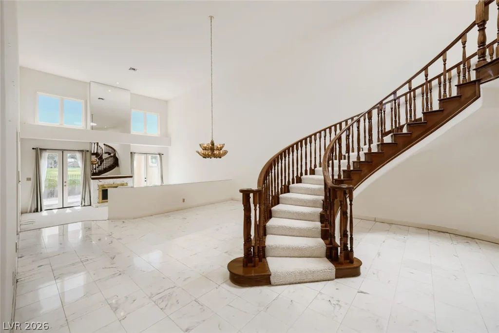 7761 Spanish Lake, Las Vegas, NV 89113