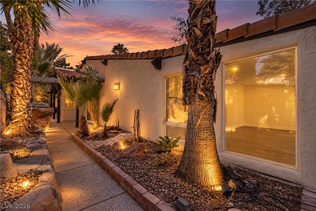 3325 Calle De Corrida, Las Vegas, NV 89102