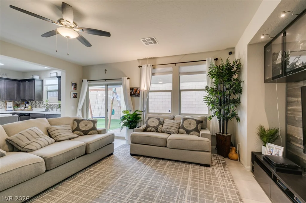 153 Tree Shot, Las Vegas, NV 89148