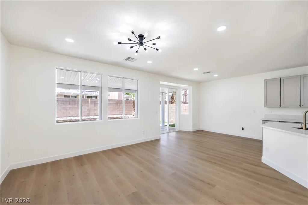 5927 Smokey Quartz, Las Vegas, NV 89011