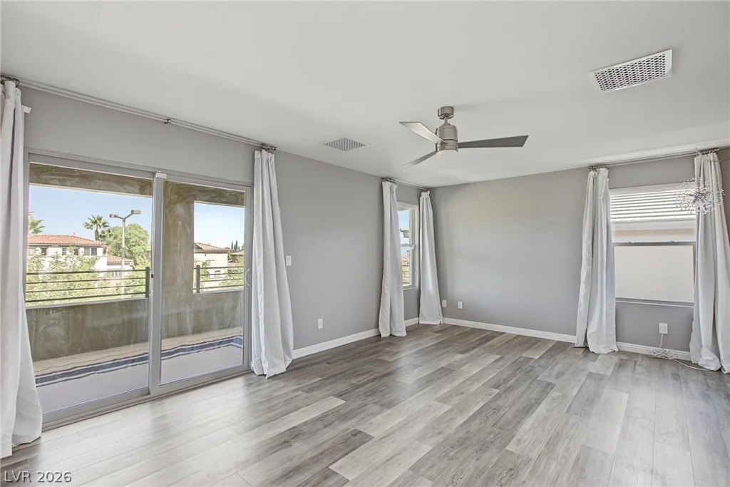 932 Glenhaven, Las Vegas, NV 89138