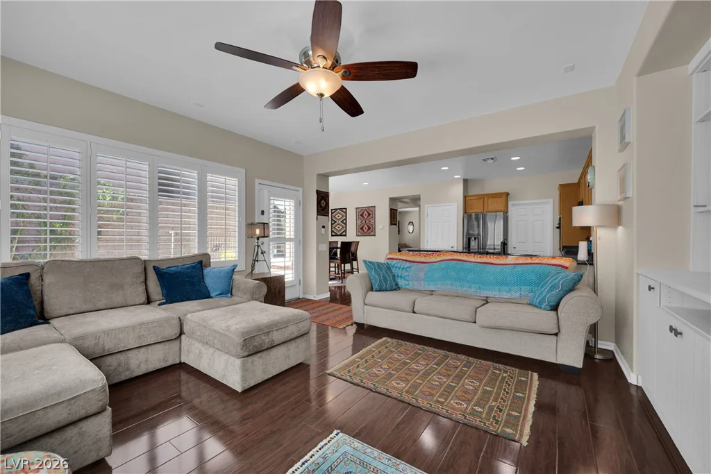 823 Paseo Cerro, Las Vegas, NV 89138