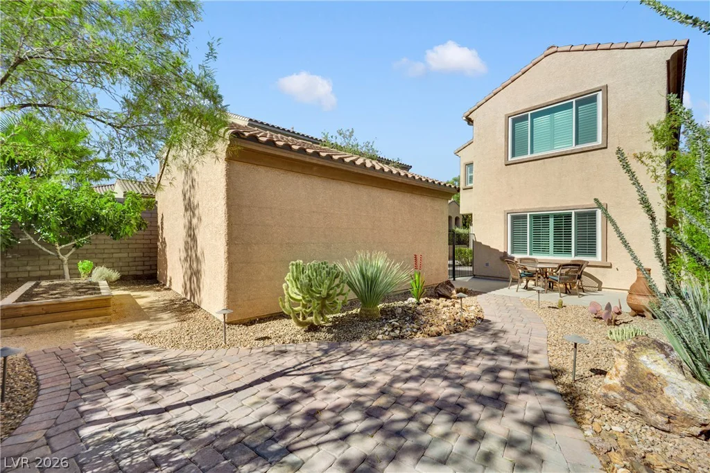 823 Paseo Cerro, Las Vegas, NV 89138