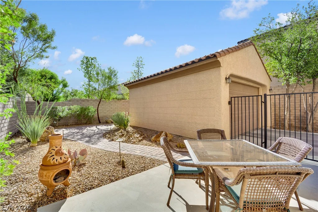 823 Paseo Cerro, Las Vegas, NV 89138