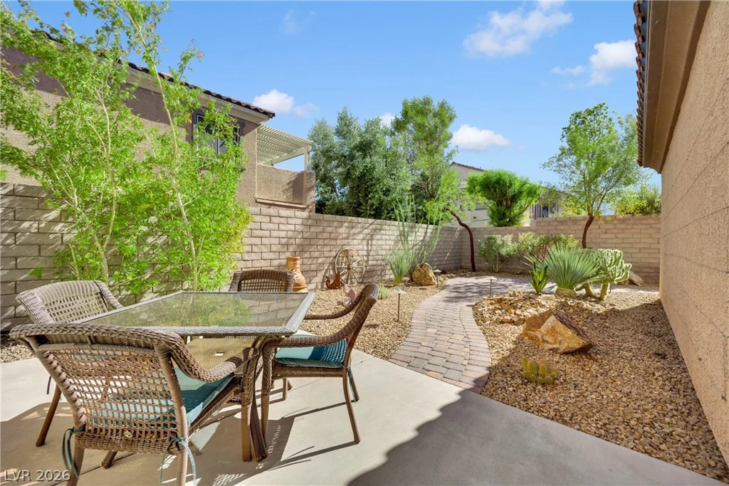 823 Paseo Cerro, Las Vegas, NV 89138